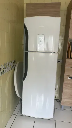 Geladeira duplex frost free Panasonic usada