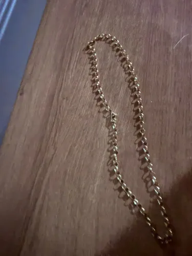 Cordão de ouro 18