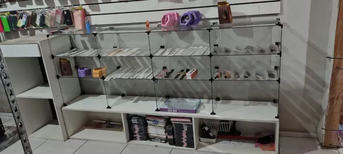 Vitrine com balcão caixa