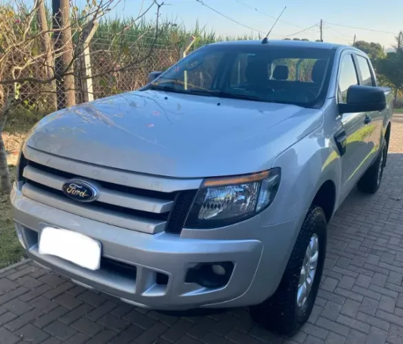 Ford Ranger XLS 2.5 16V 4X2 CD Flex 2013