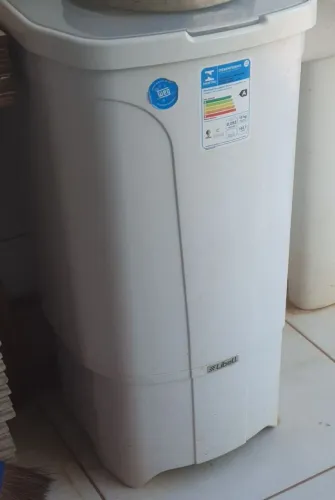 Tanquinho de lavar roupa 