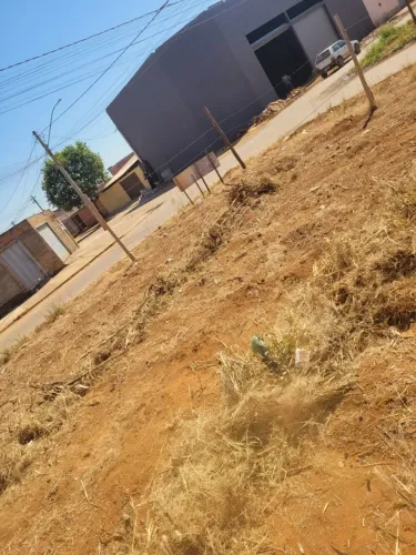 VENDE-SE O ÁGIO DESSE LOTE DE ESQUINA TRIUNFO 
