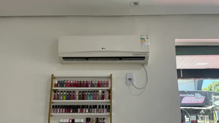 Ar condicionado LG 12.000 BTUS semi novo