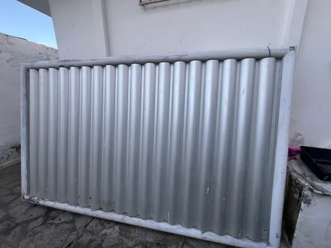 portao de alumínio garagem e portao entrada pessoal /preço negociavel