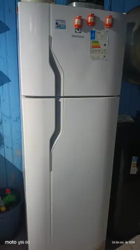 Geladeira perfeita nunca mexido