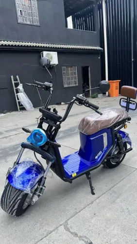 Scooter Elétrica X-15 / Experimente a liberdade e a praticidade 