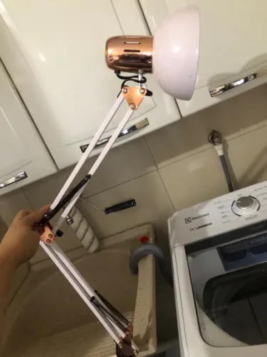Vende-se luminária inclinável