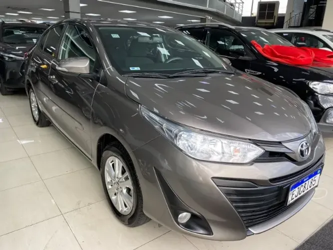 Toyota Yaris XL Sedan 1.5 Flex 16V 4P Aut. 2019