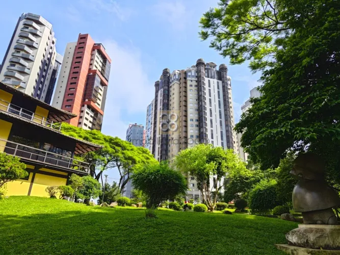 Apartamento - Av Sete de Setembro, 5082 - Batel - Curitiba - PR