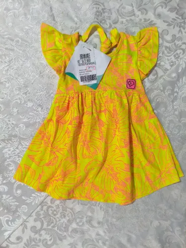 Vestido playgroud Tamanho M-BB Cor estampada amarelo