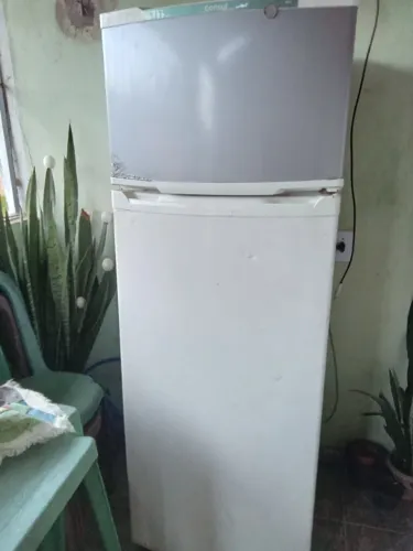 Geladeira cônsul