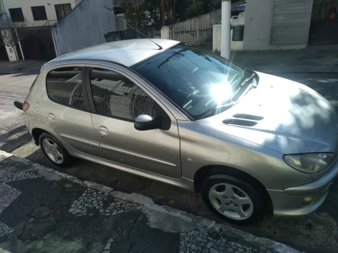 Peugeot 206 Feline 1.4/ 1.4 Flex 8V 5P 2004
