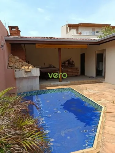Casa com 4 dormitórios para alugar, 176 m² por R$ 5.572,08/mês - Nova Americana - American