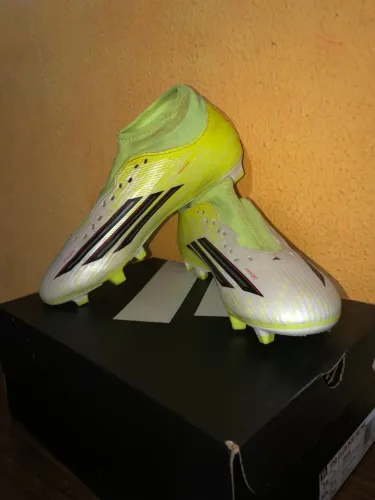 Chuteira Adidas F50 Club Mid Campo Amarela E Branca