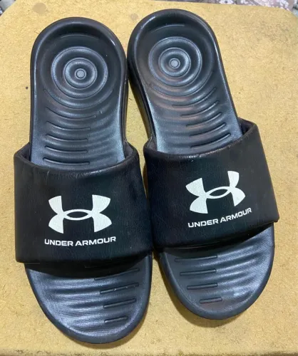 Chinelo under armour preto 