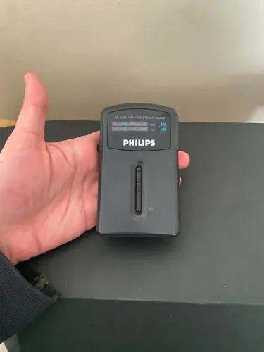 Rádio portátil Phillips AE6695