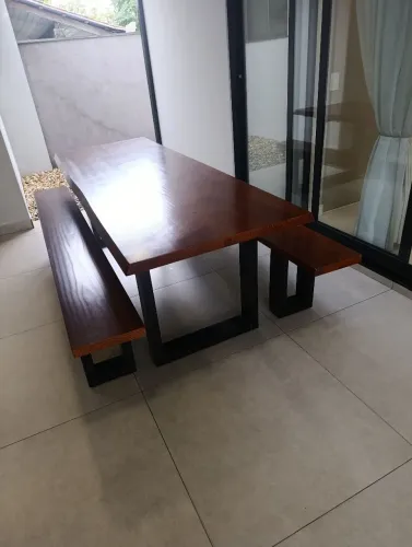 Mesa para área de festa