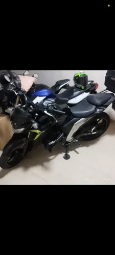 Fz25 2019 com 19 mil km