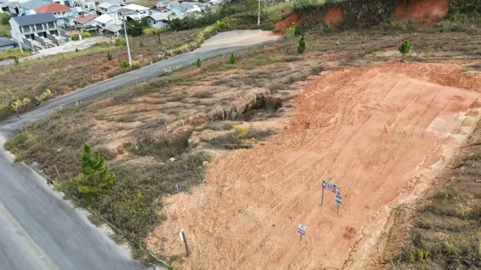 Dois Terrenos Lado a Lado à Venda no Alto Aririu - Palhoça