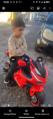 Moto elétrica infantil 