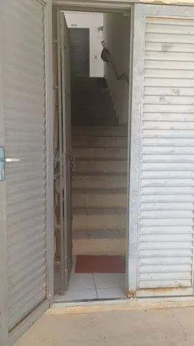VENDO um apartamento 1 andar - Bairro Orgulho do Piauí 
