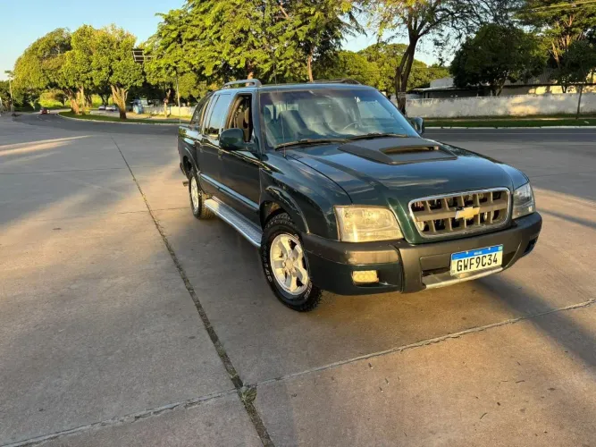 Chevrolet S10 Blazer DLX 2.8 4X4 TB Interc. Diesel 2004
