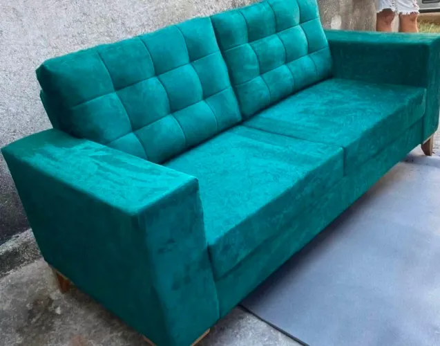 Sofa retrô direto da fábrica