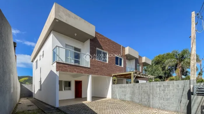 Casa à venda, 3 suítes, perto da praia, Campeche, FLORIANÓPOLIS-SC
