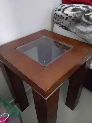 Criado mudo ou homizinho