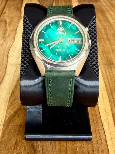 Relógio Orient Verde Perolizado - 1970