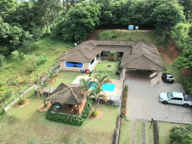 Imóvel para venda possui 428 metros quadrados com 5 quartos em Parque Agrinco - Guararema