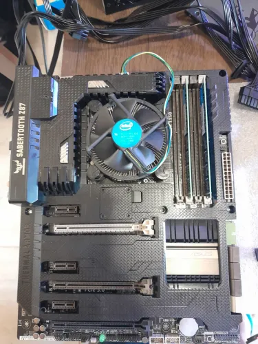 Kit I54690k com placa mãe ASUS Z87 SABERTOOTH E 16 GIGAS DE MEMORIA 