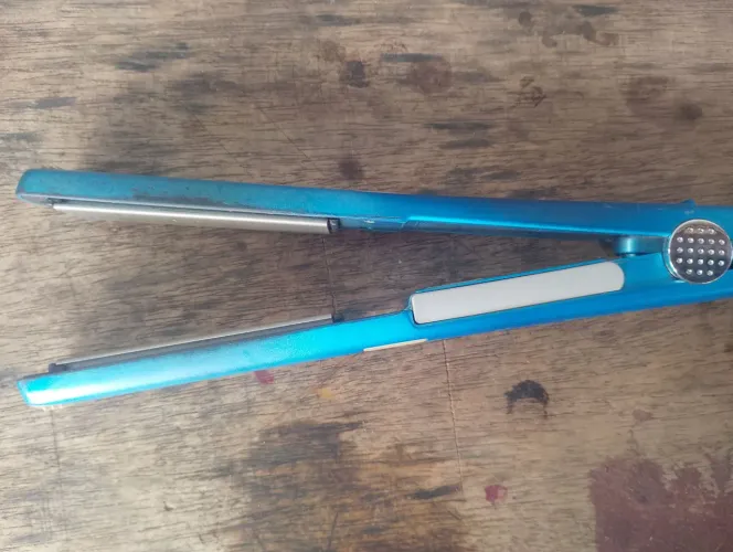 Vendo chapinha de cabelo babyliss original