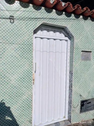 Aluguel Oportunidade Melhor e Segura localização no Cabula VI  Casa 2 quartos super ampla
