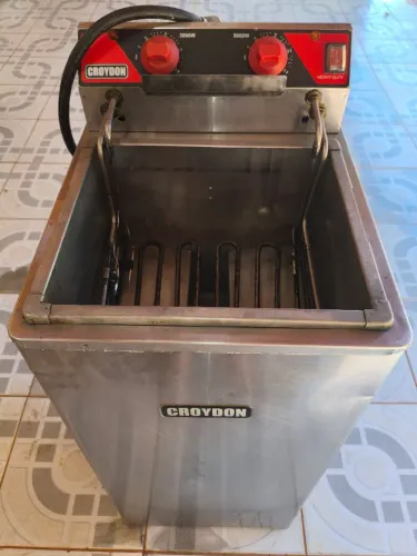 Fritadeira Croydon 8000w