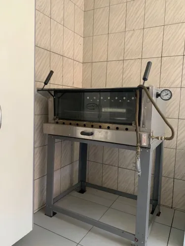 Forno industrial R$ 1.700,00