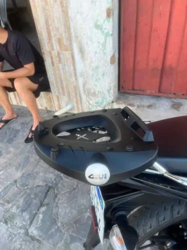 Suporte givi com base fixa