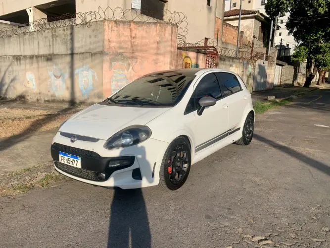 Fiat Punto T-jet 1.4 16V Turbo 5P 2013