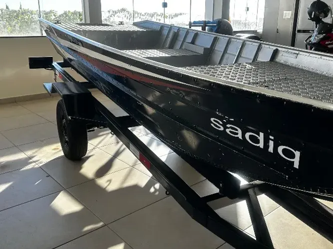 Barco Uberfort Pitbull Fly 500