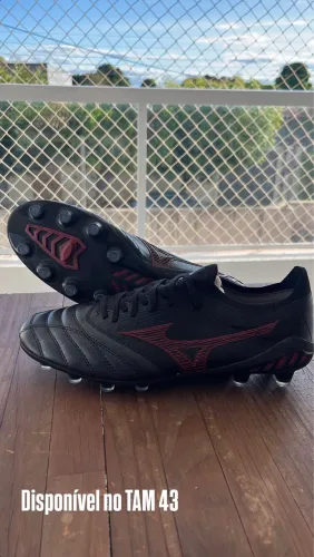 Chuteira mizuno