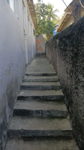 Alugo casa no Vilar novo