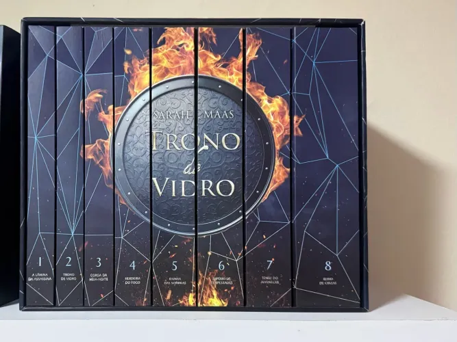 Box Trono de Vidro