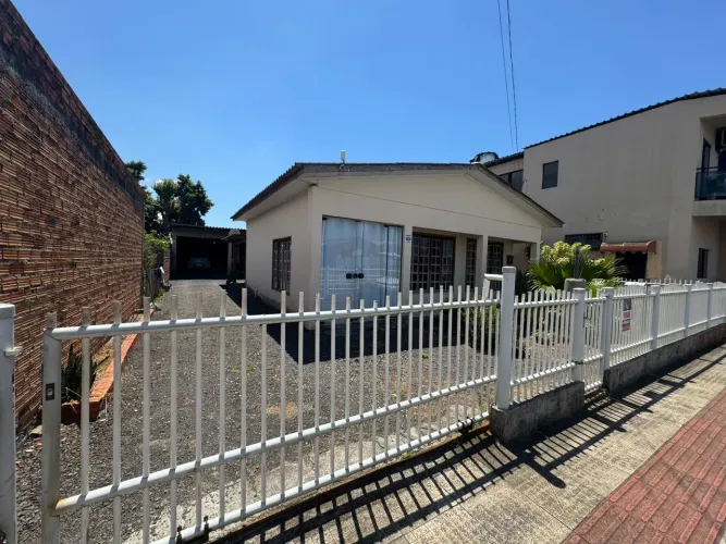 CASA À VENDA FRENTE PARA AVENIDA | SÃO LUIZ