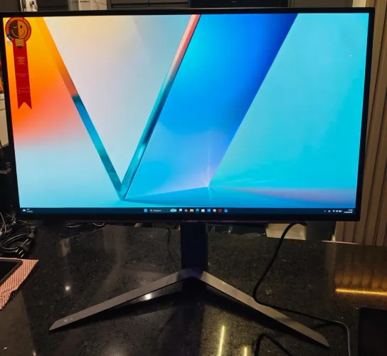 Monitor LG OLED 27" Quad HD 240HZ 0,03ms