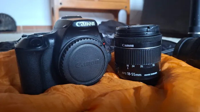 Canon Sl3 Corpo + Lente do Kit 18 55 mm