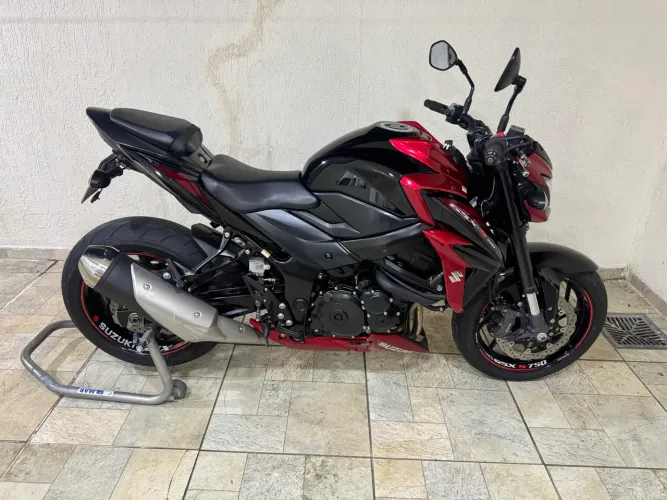 Suzuki GSX-S 750