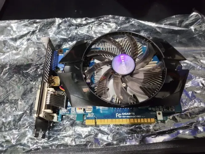 Placa de vídeo Gigabyte GeForce GTX 650 OC 1GB ? GV-N650OC-1GI