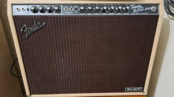 Amplificador Fender Twin Reverb Tone Master Blonde 