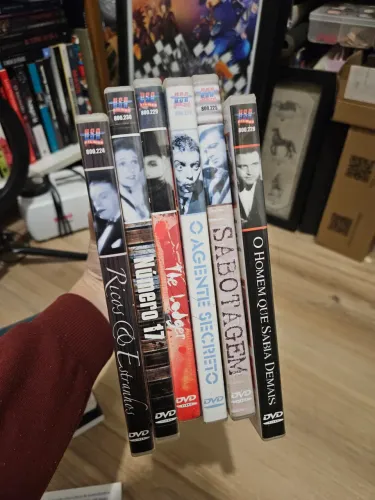 DVDs Alfred Hitchcock - Sabotagem, O Agente Secreto, Numero 17, The Lodger e mais