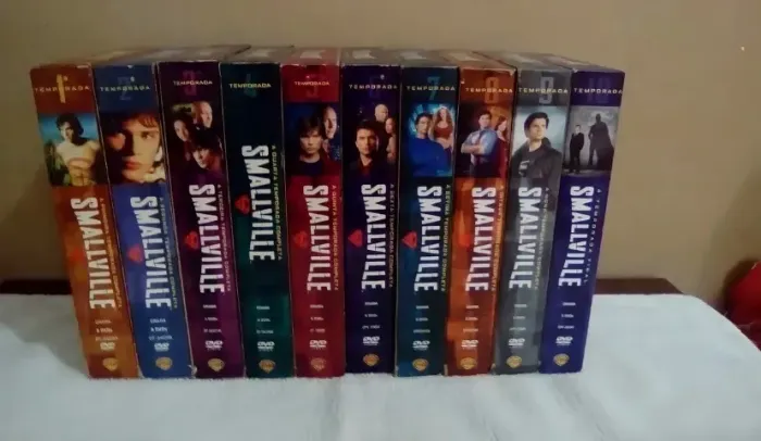 Coleção DVD original Smallville Seminovo